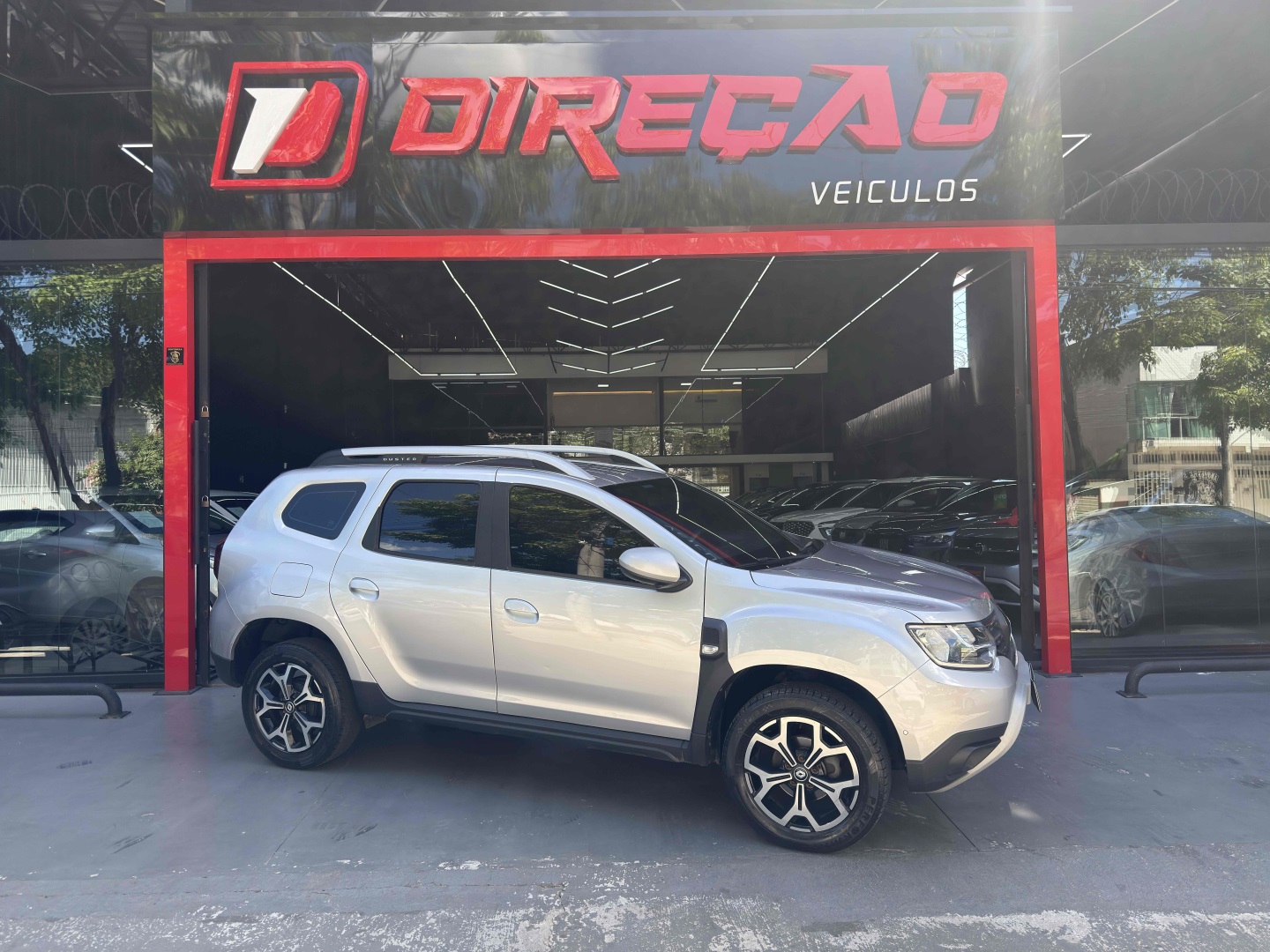 RENAULT DUSTER