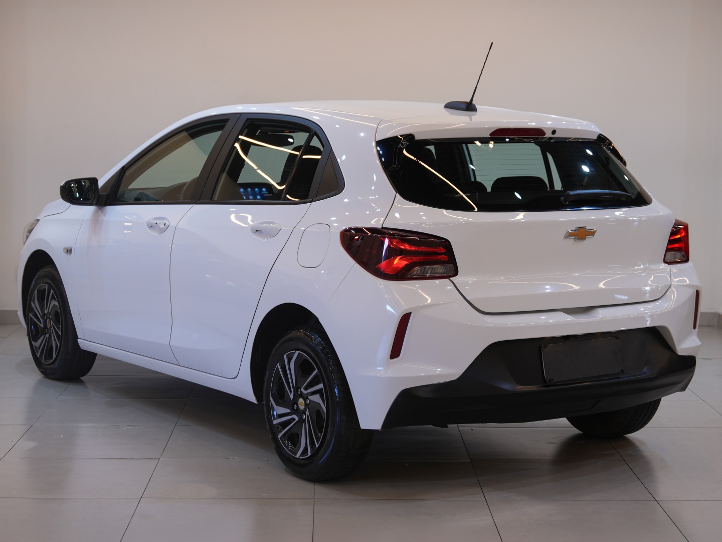 Chevrolet Onix 1.0 Flex LT Manual - foto 4