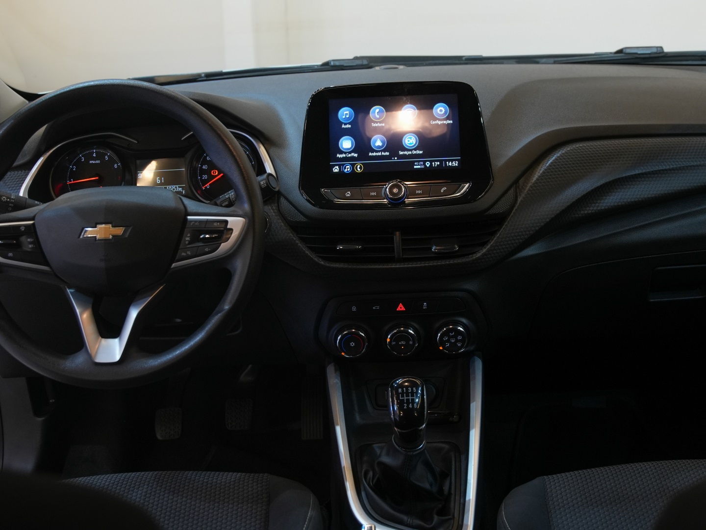 Chevrolet Onix 1.0 Flex LT Manual - foto 18