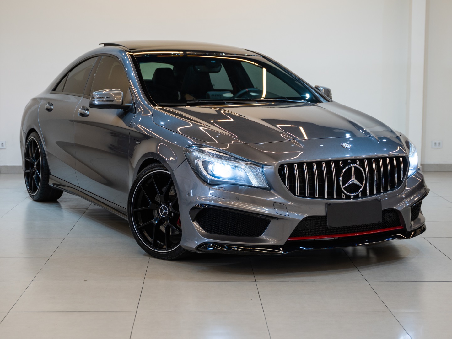 MERCEDES-BENZ CLA 250