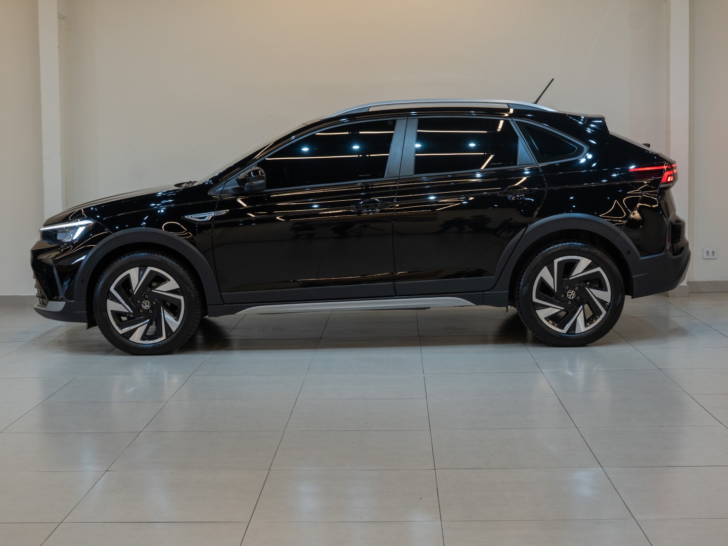 Volkswagen Nivus 1.0 200 TSI Total Flex Highline Automático - foto 5