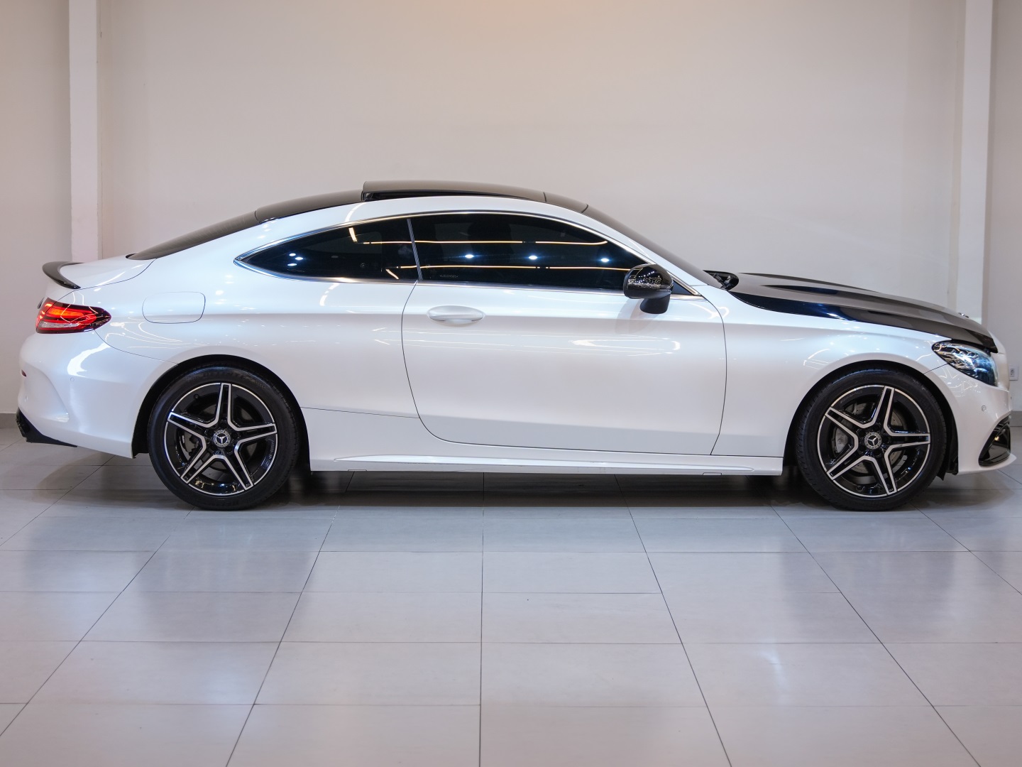 Mercedes-Benz Classe C 180 1.6 Cgi Gasolina Sport Coupé 9g Tronic - foto 6