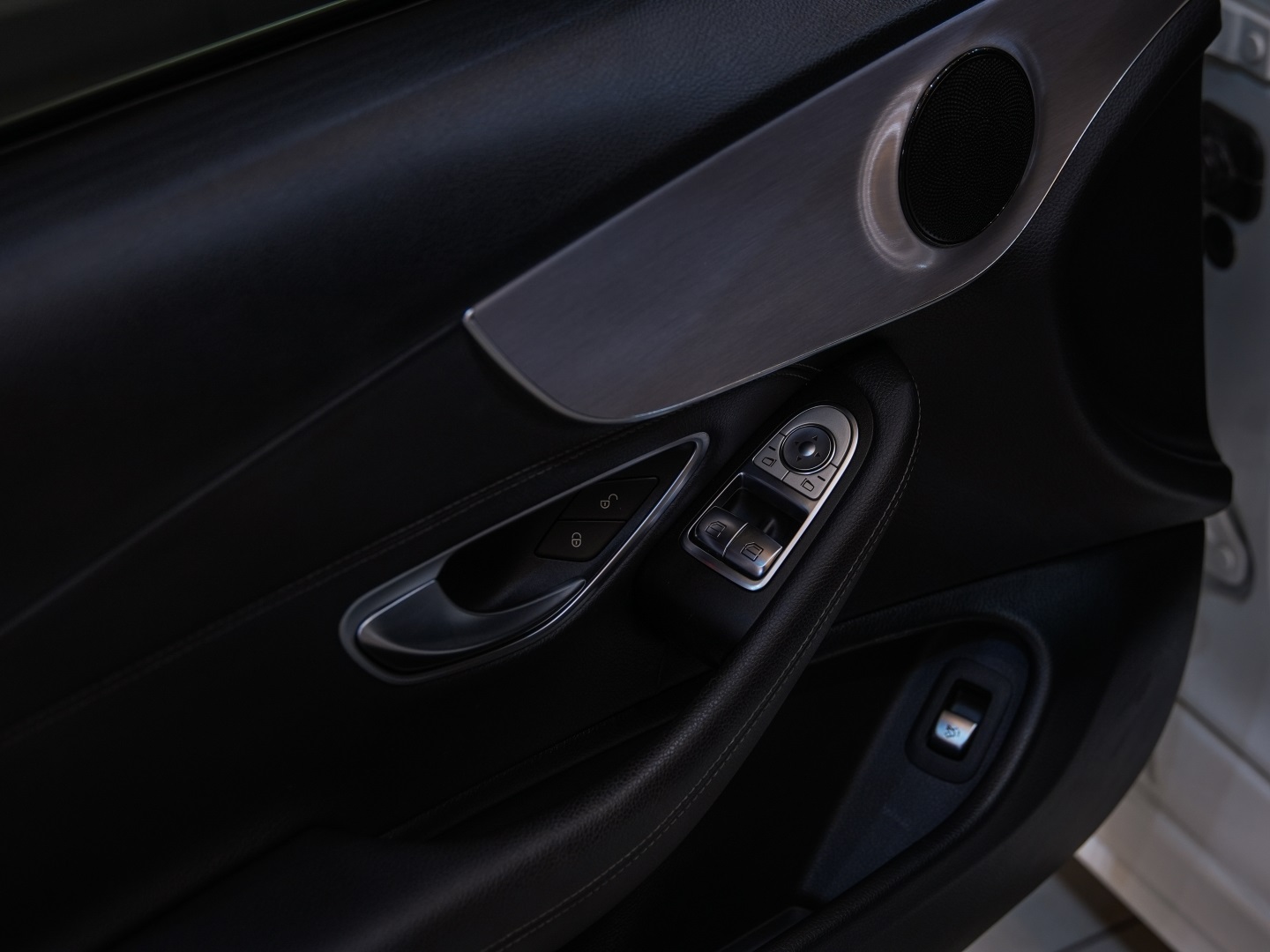 Mercedes-Benz Classe C 180 1.6 Cgi Gasolina Sport Coupé 9g Tronic - foto 19