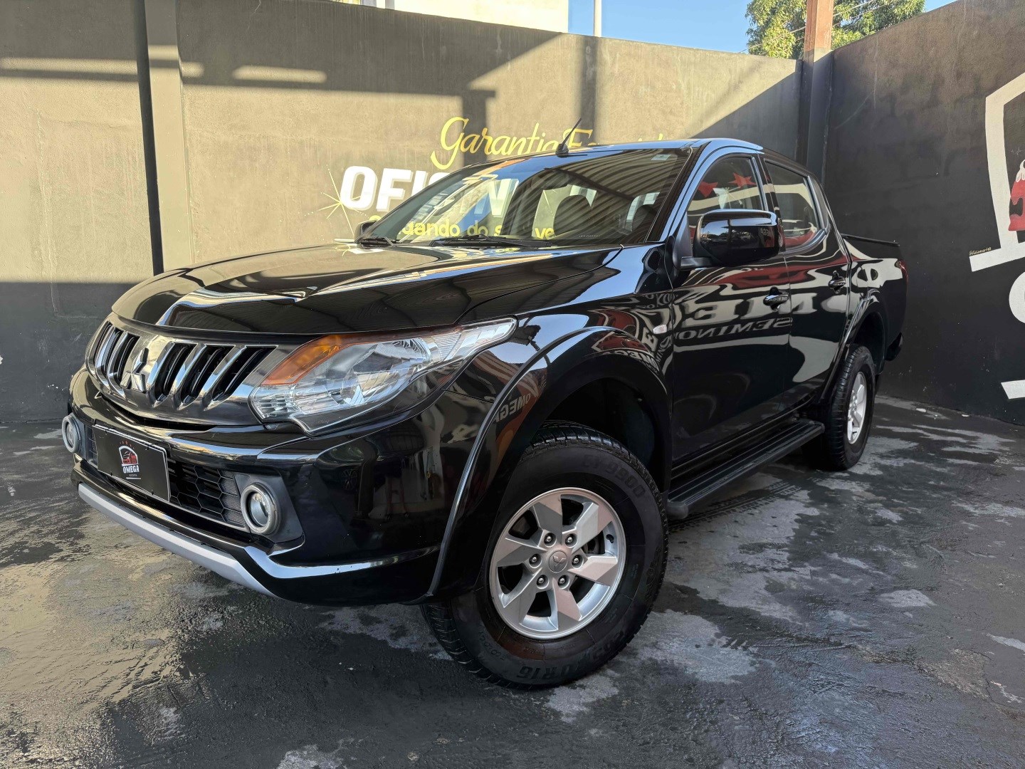 MITSUBISHI L200 TRITON