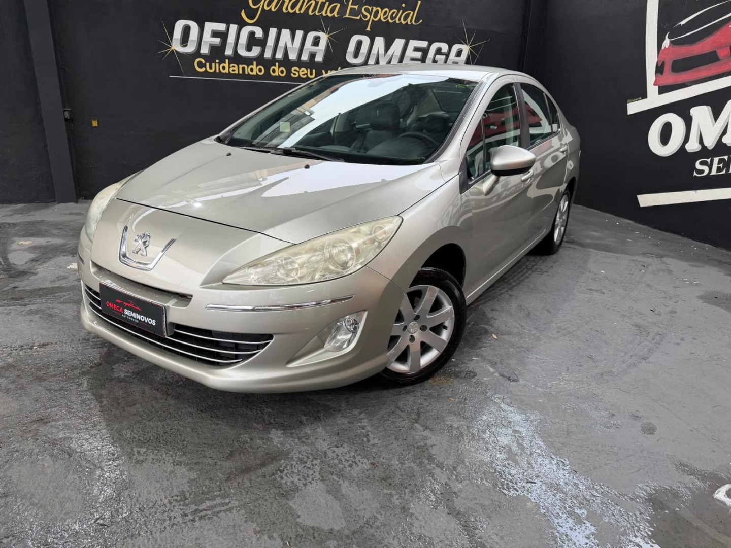 PEUGEOT 408