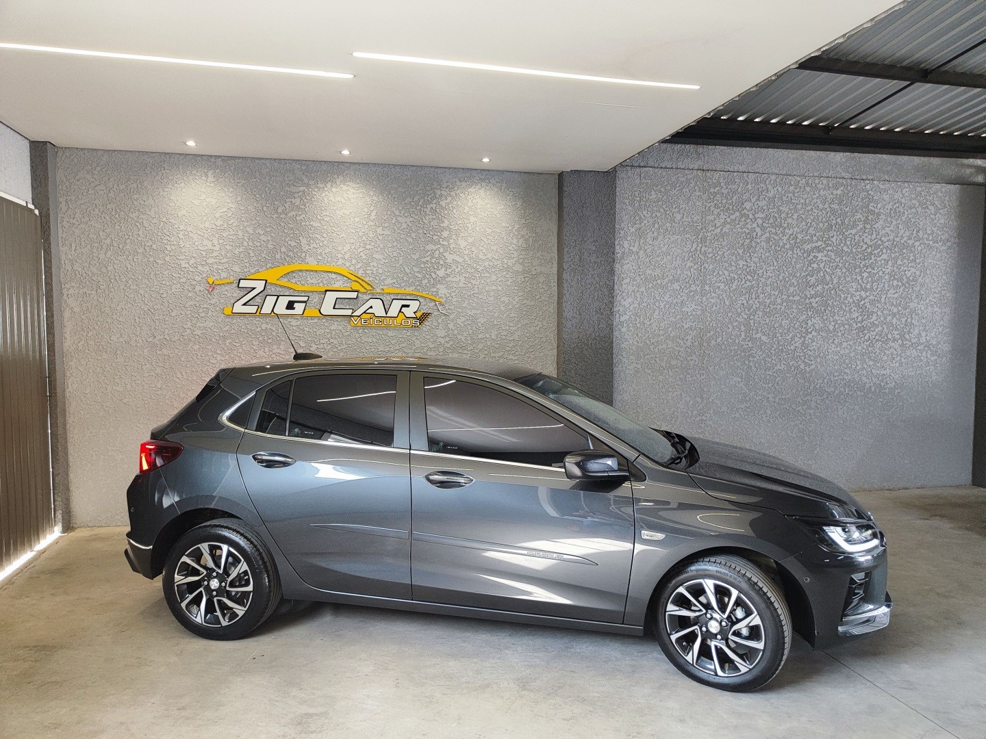Chevrolet Onix 1.0 Turbo Flex Premier Automático - foto 3