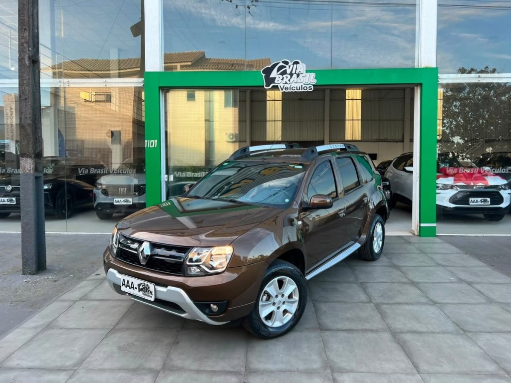 RENAULT DUSTER