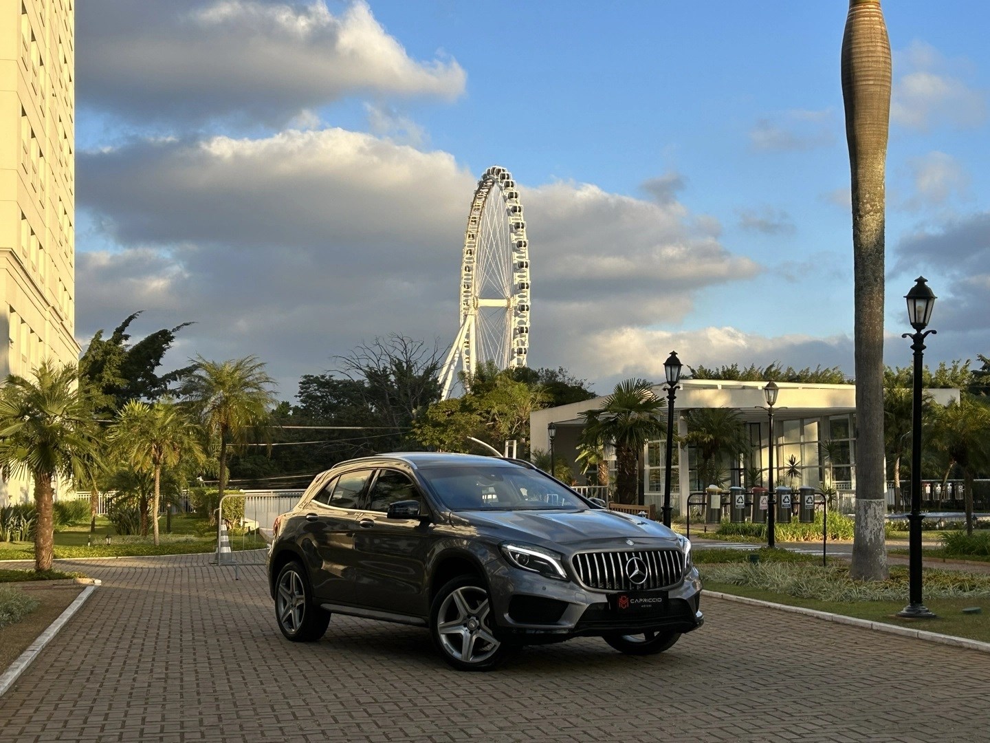 MERCEDES-BENZ GLA 250