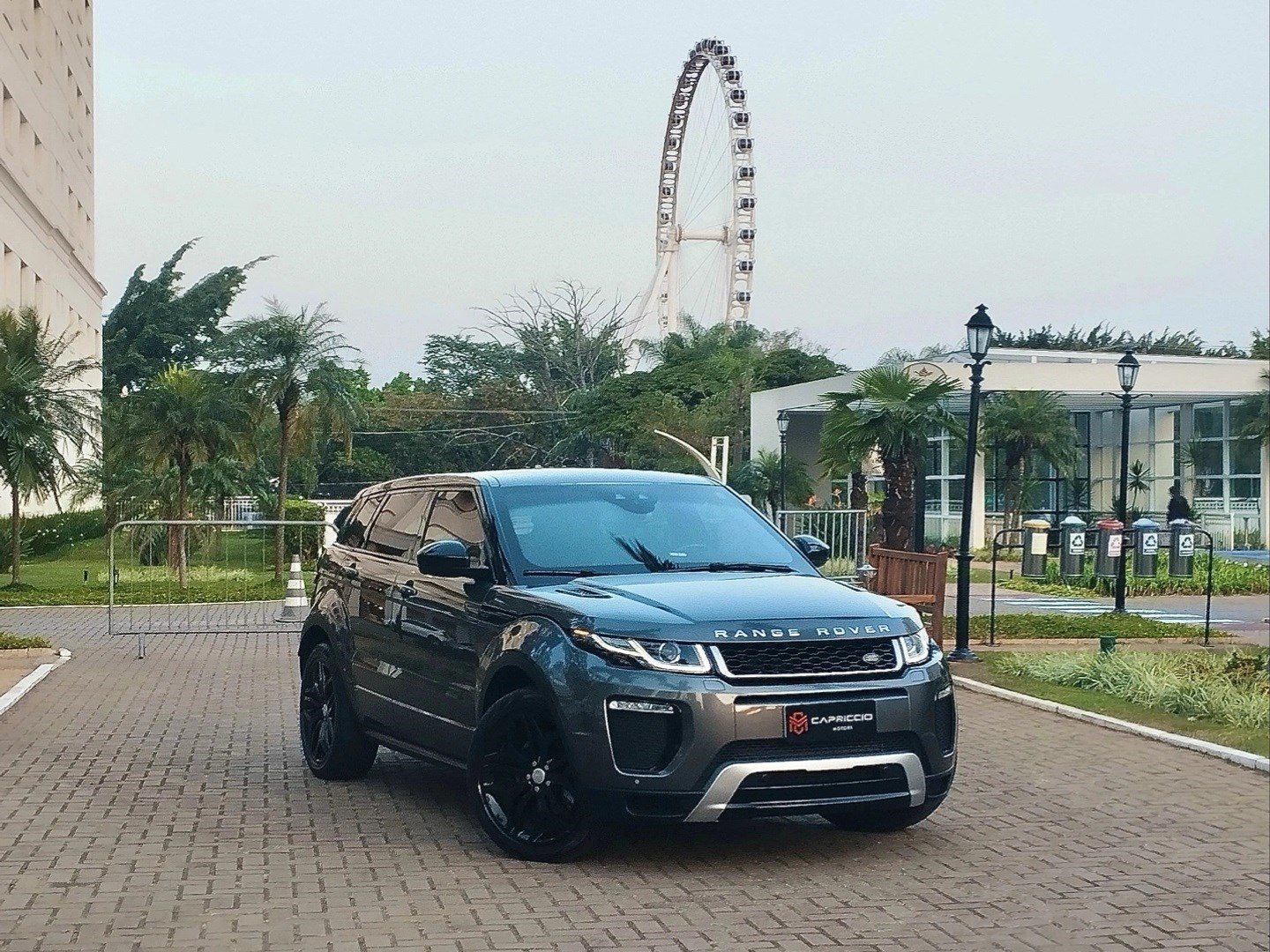 LAND ROVER RANGE ROVER EVOQUE
