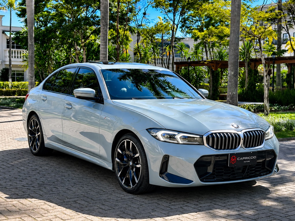 BMW 320i