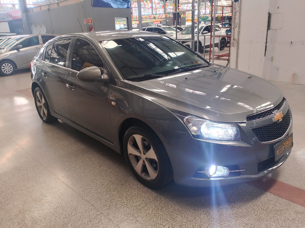 CHEVROLET CRUZE