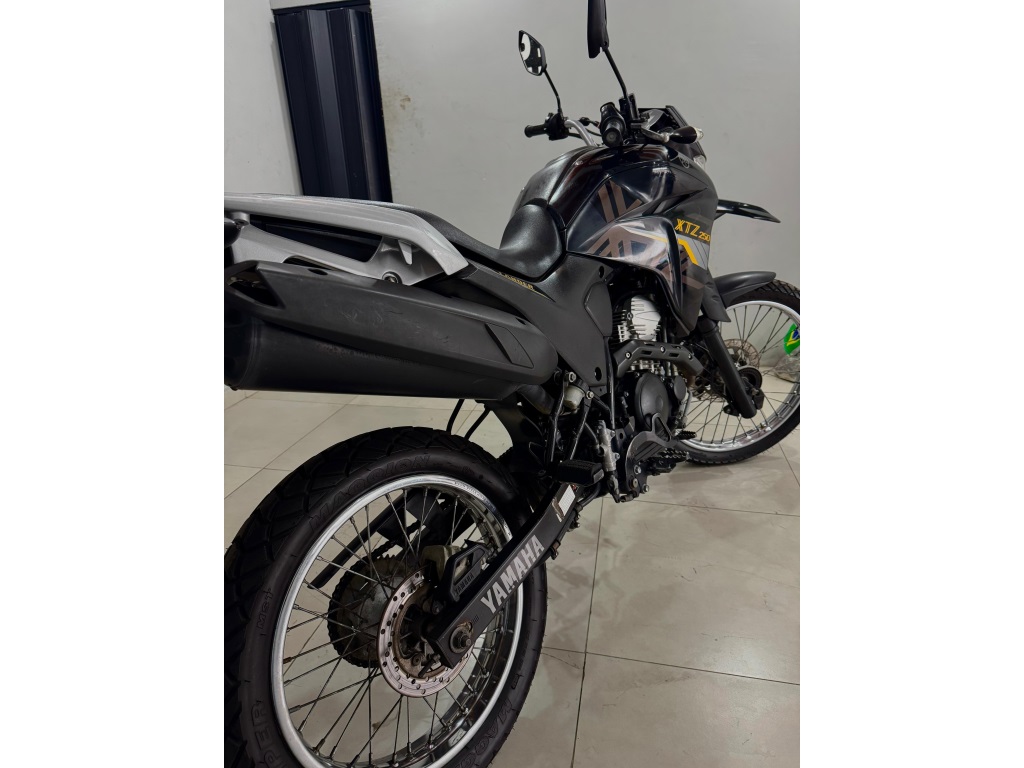 YAMAHA XTZ LANDER