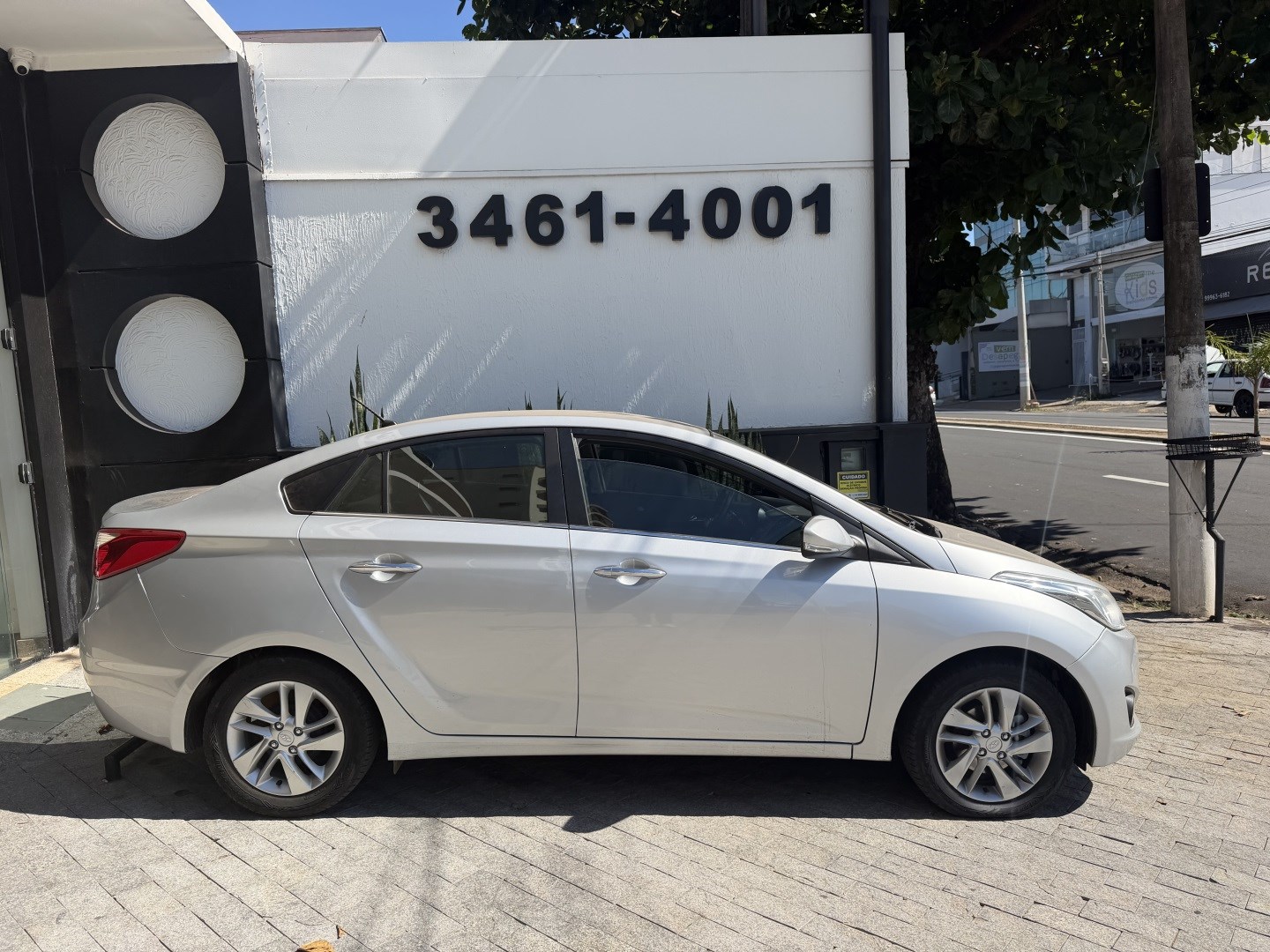 HYUNDAI HB20S