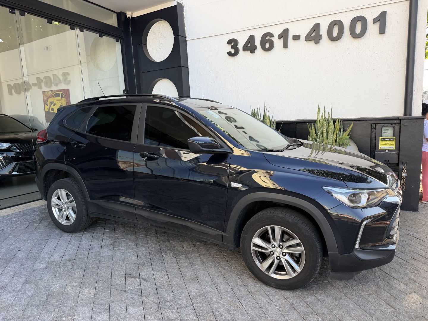 CHEVROLET TRACKER