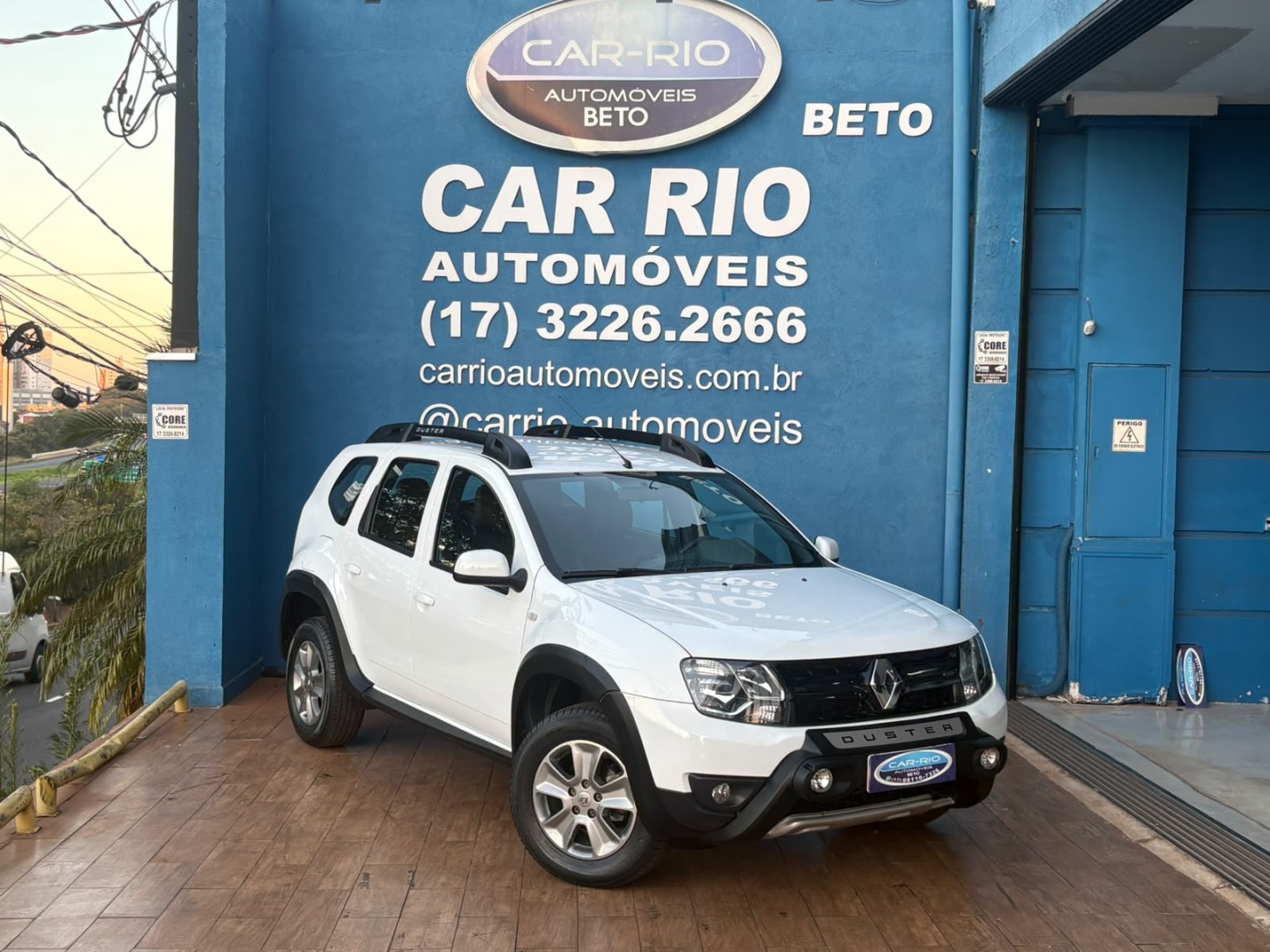 RENAULT DUSTER