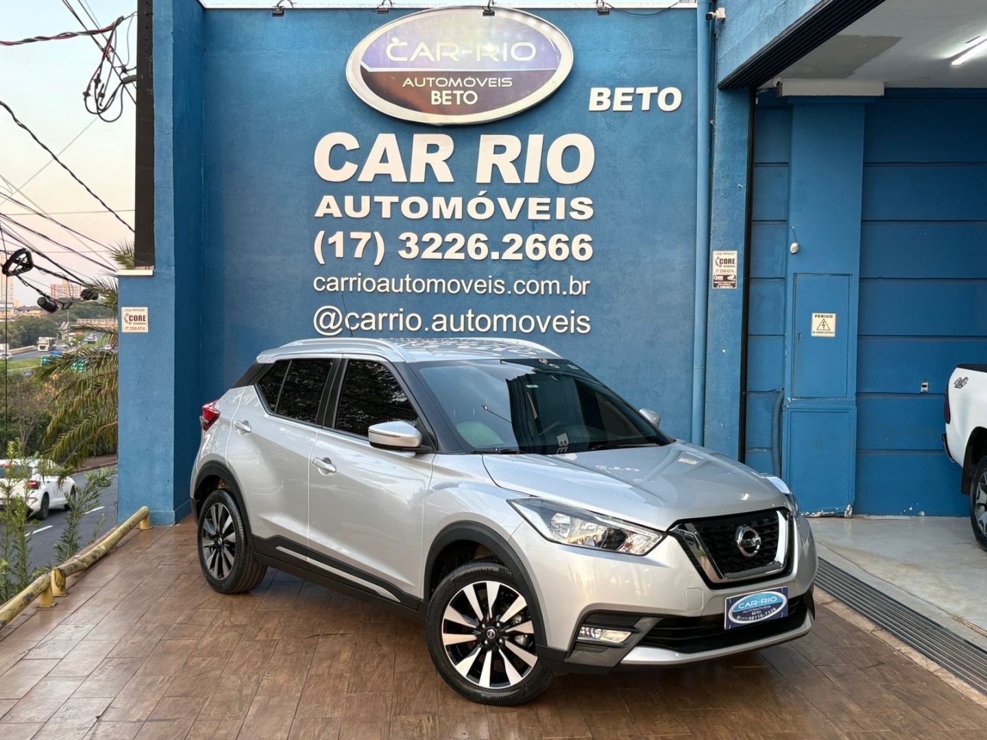 NISSAN KICKS