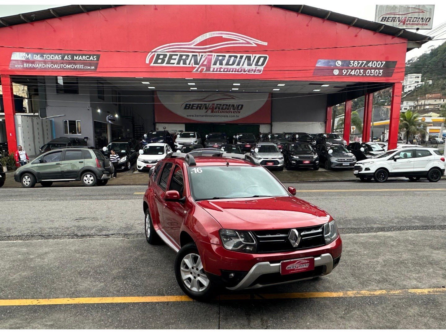 RENAULT DUSTER