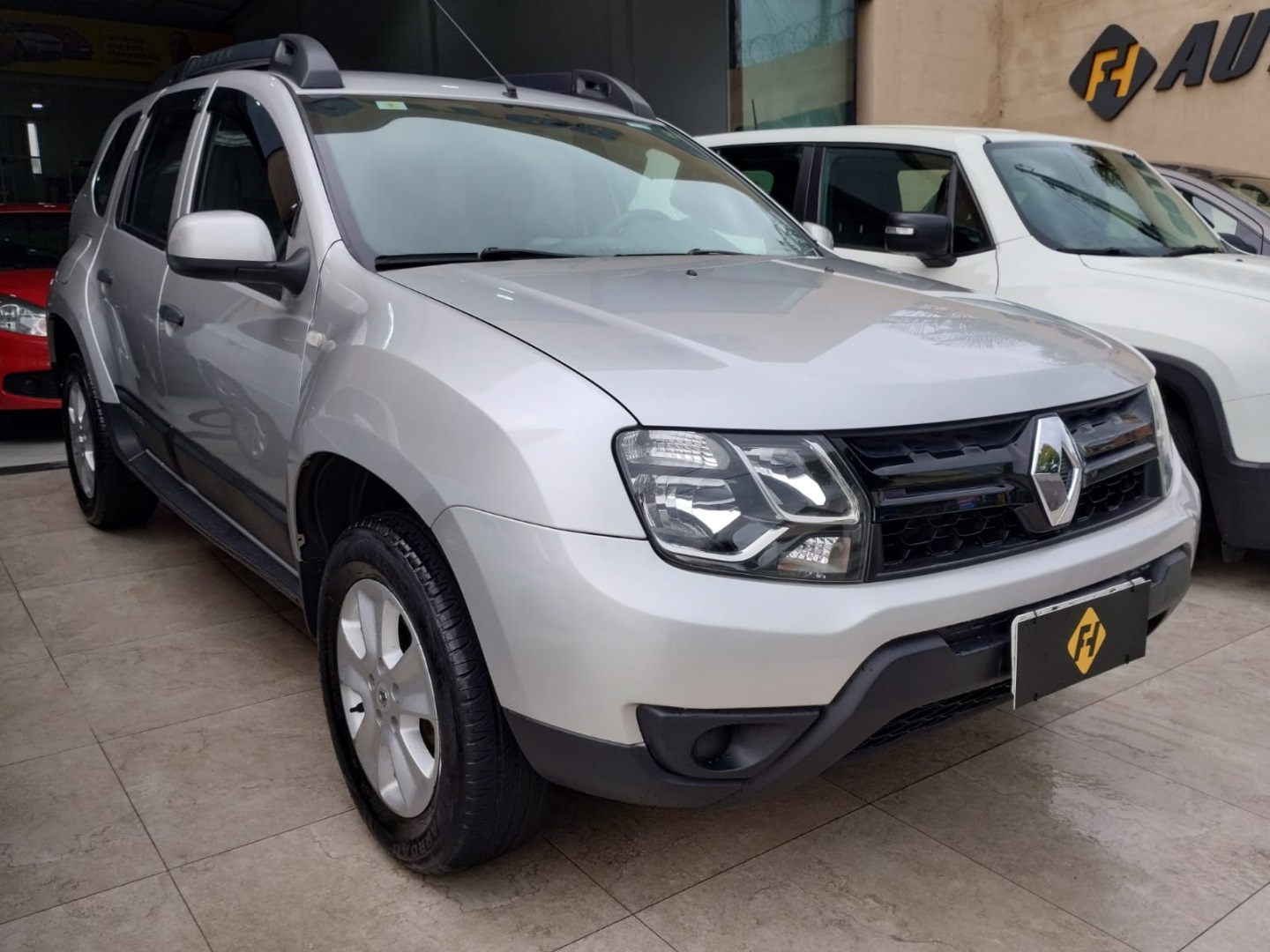 RENAULT DUSTER