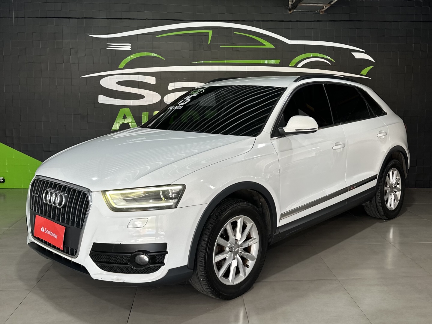 AUDI Q3