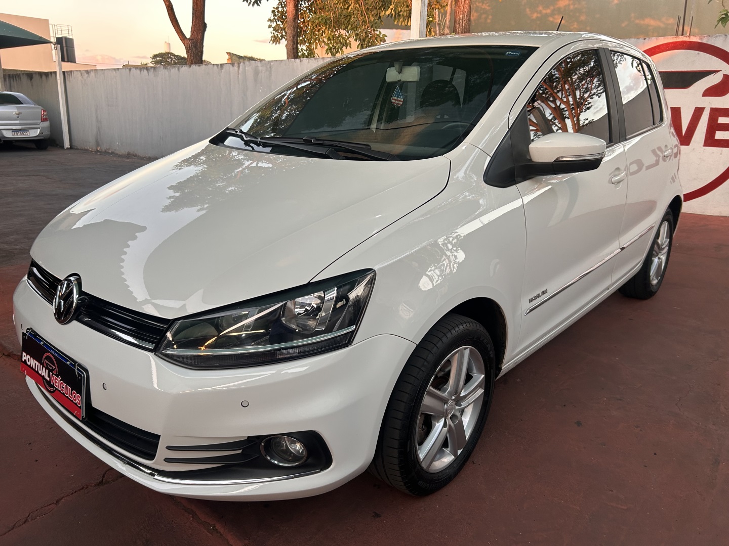 VOLKSWAGEN FOX