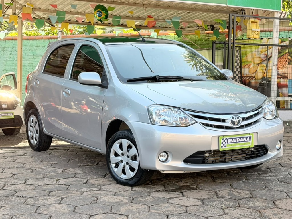 TOYOTA ETIOS