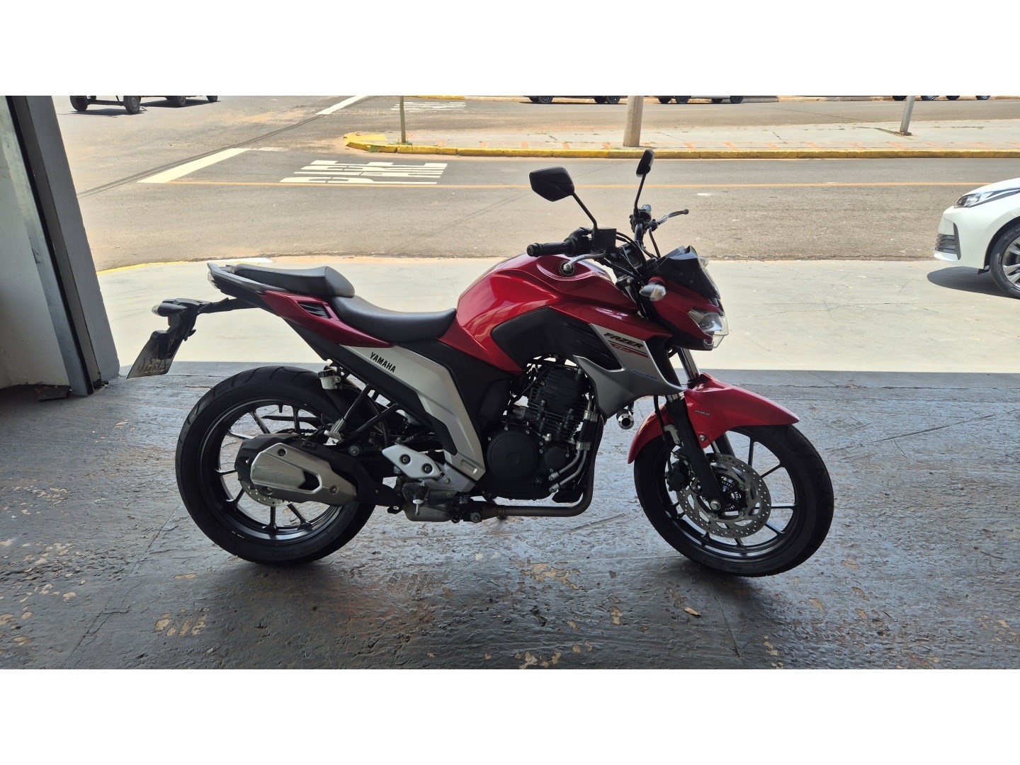 YAMAHA FZ25 250 FAZER FLEX