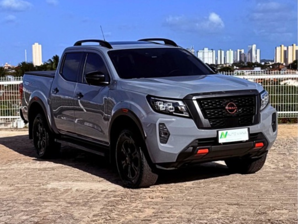 NISSAN FRONTIER 2.3 16V TURBO DIESEL PRO4X CD 4X4 AUTOMÁTICO
