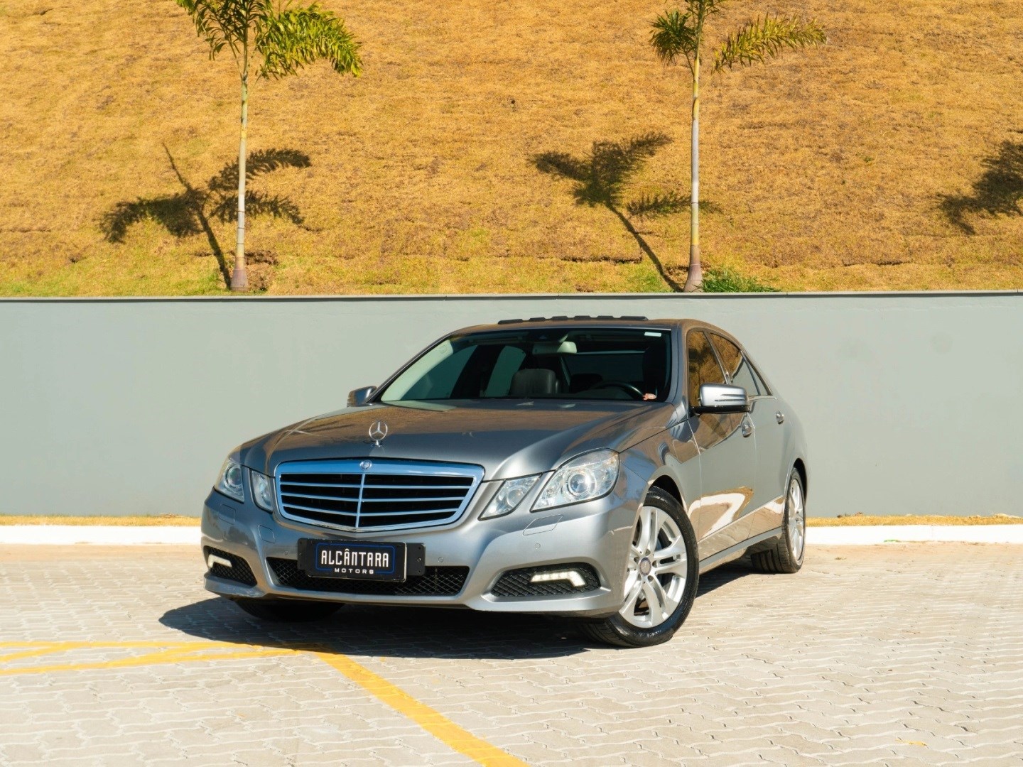 MERCEDES-BENZ E 350