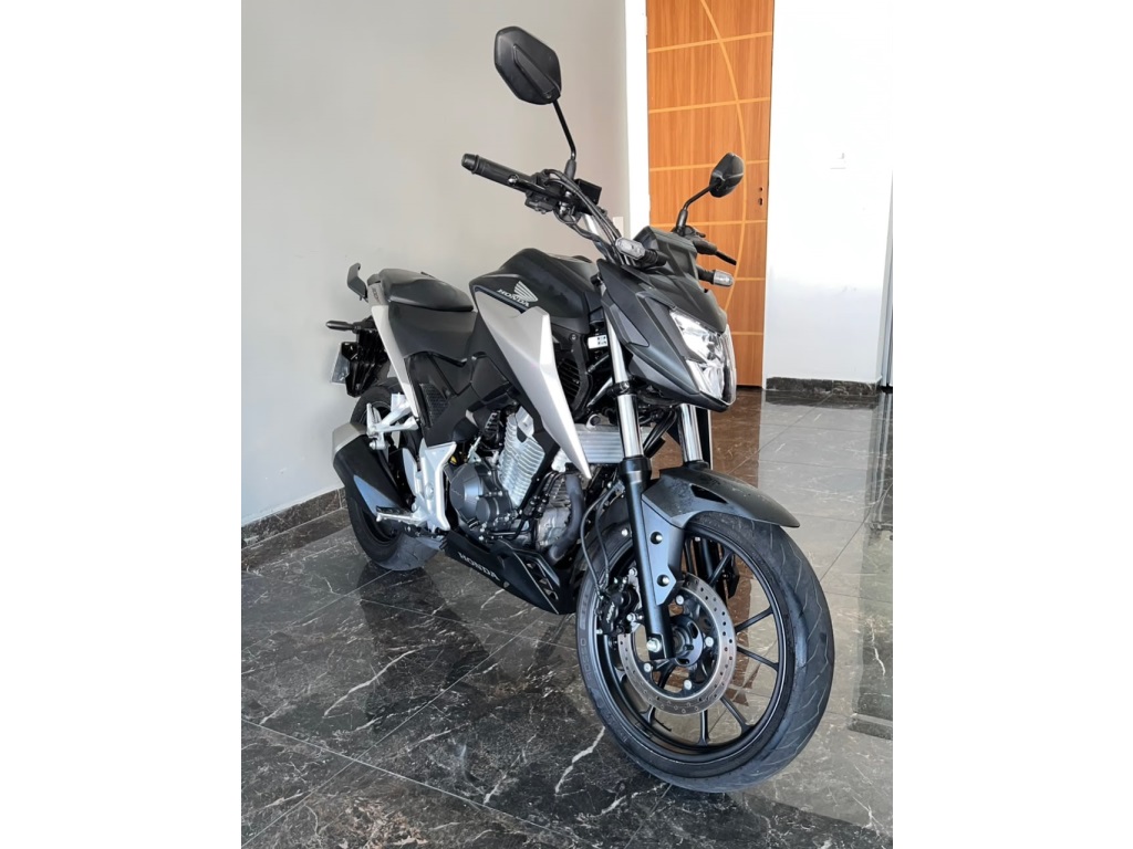 HONDA CB 300F TWISTER CBS