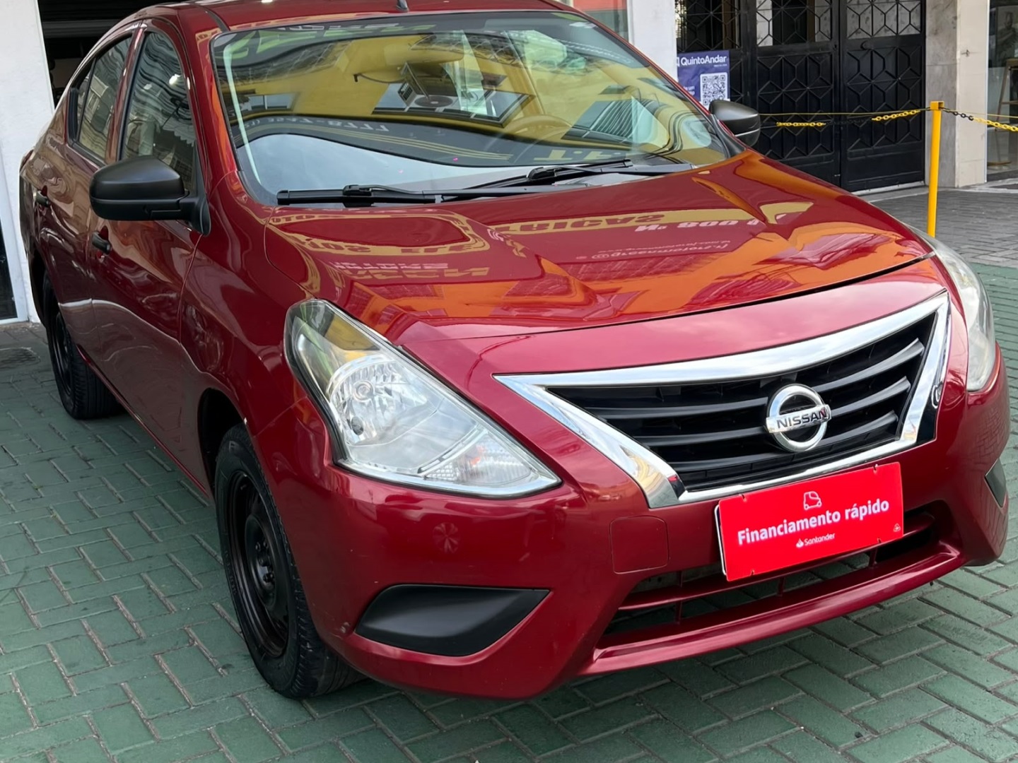 NISSAN VERSA