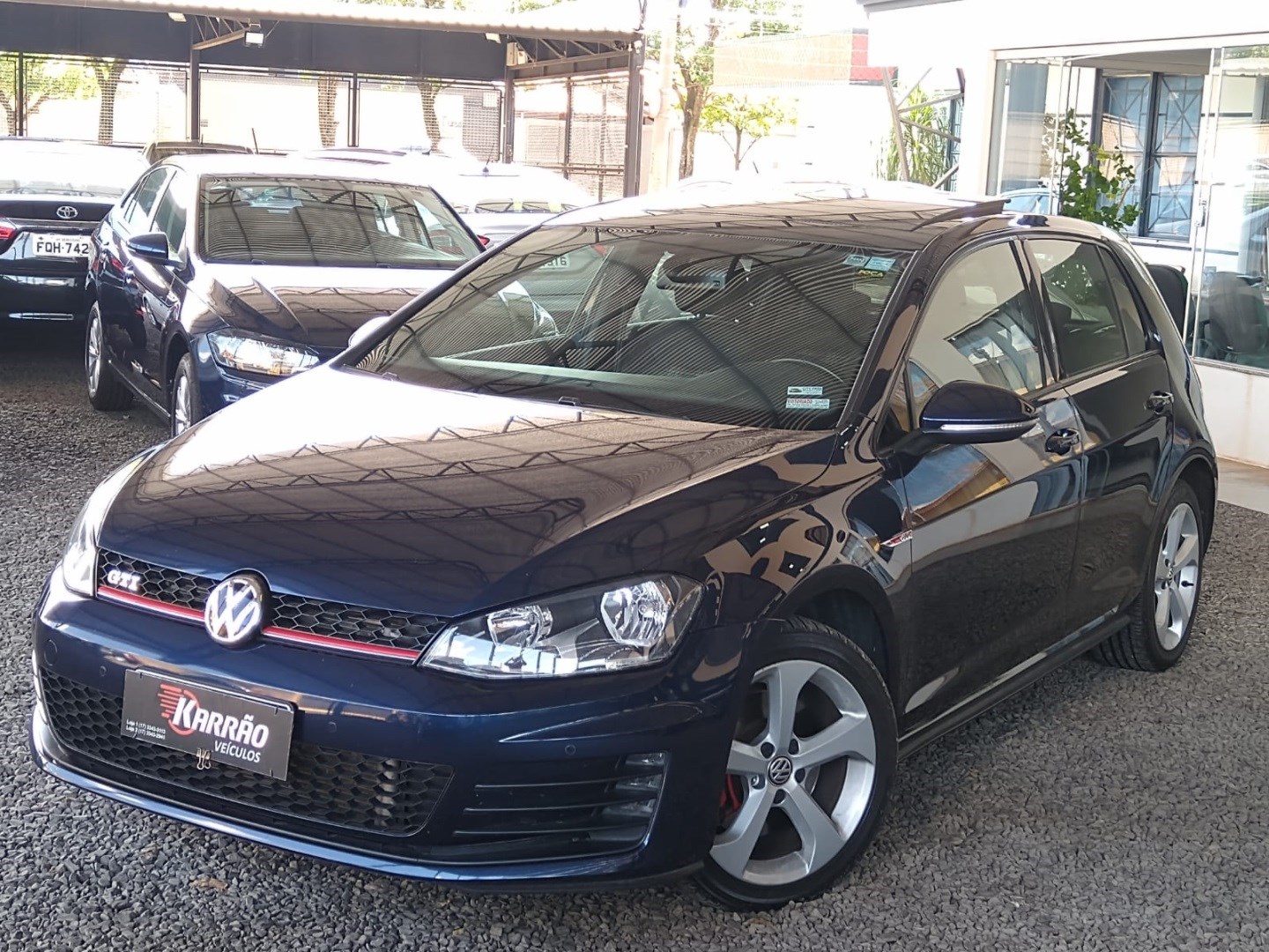 VOLKSWAGEN GOLF