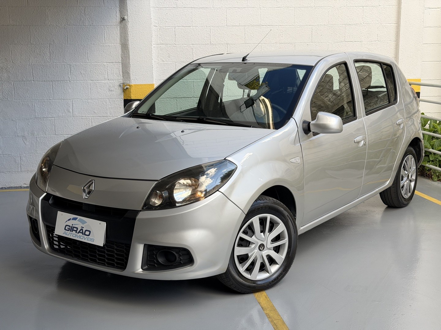 RENAULT SANDERO