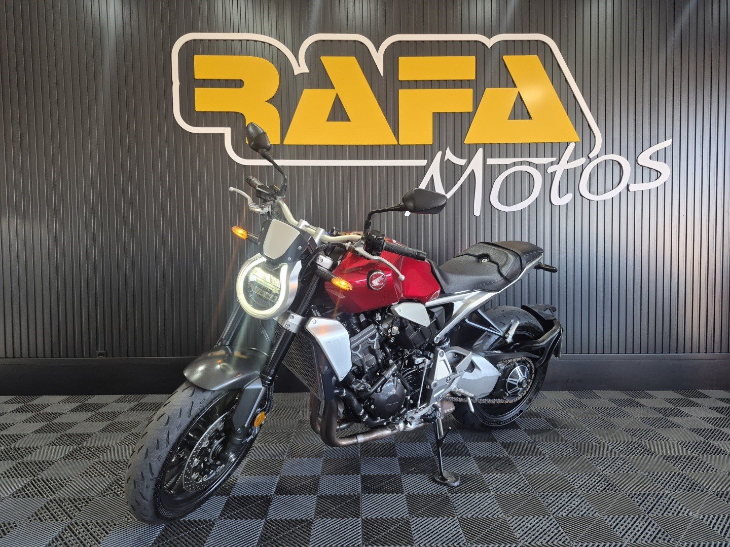 HONDA CB 1000R