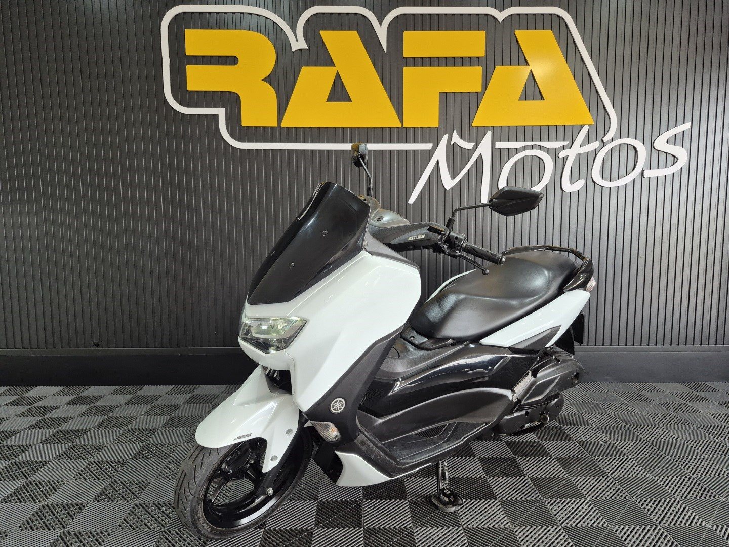 YAMAHA NMAX 160