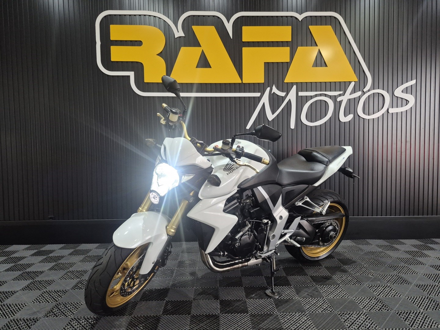 HONDA CB 1000R