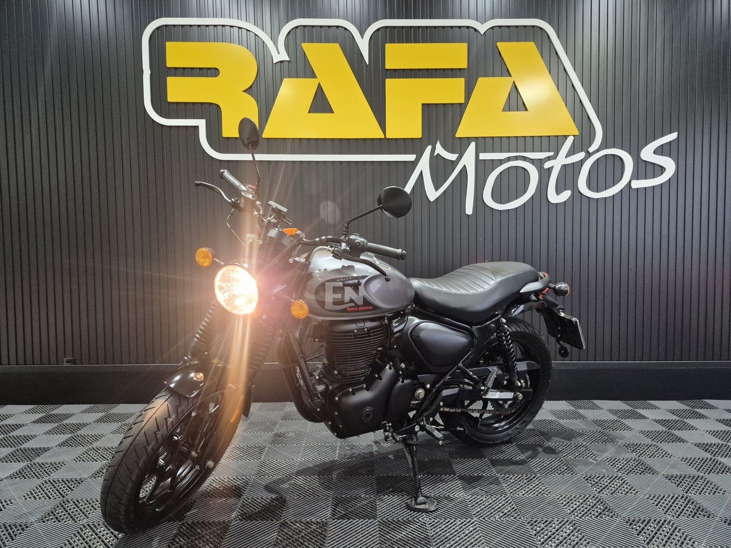 ROYAL ENFIELD HUNTER 350