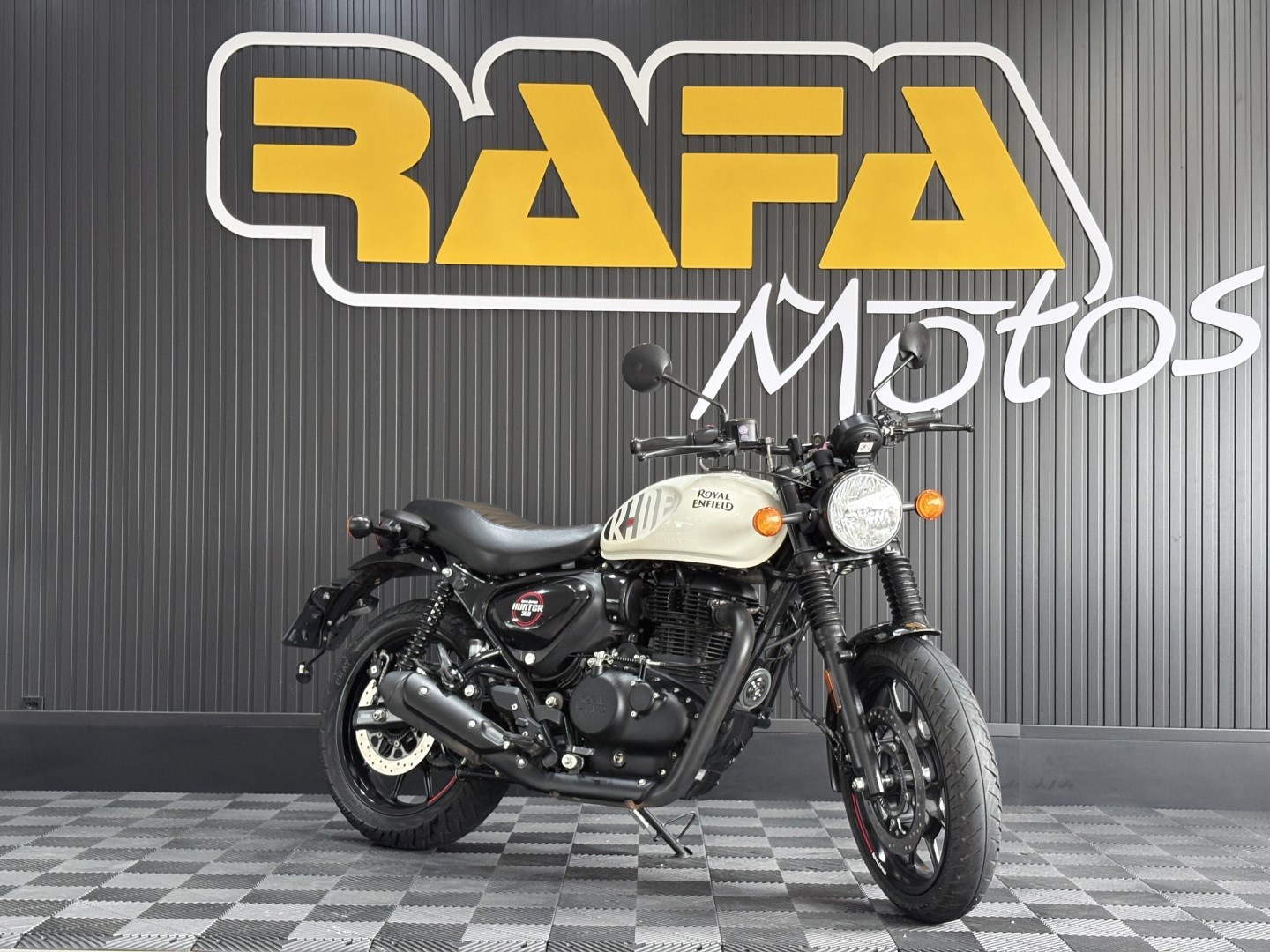 ROYAL ENFIELD HUNTER 350