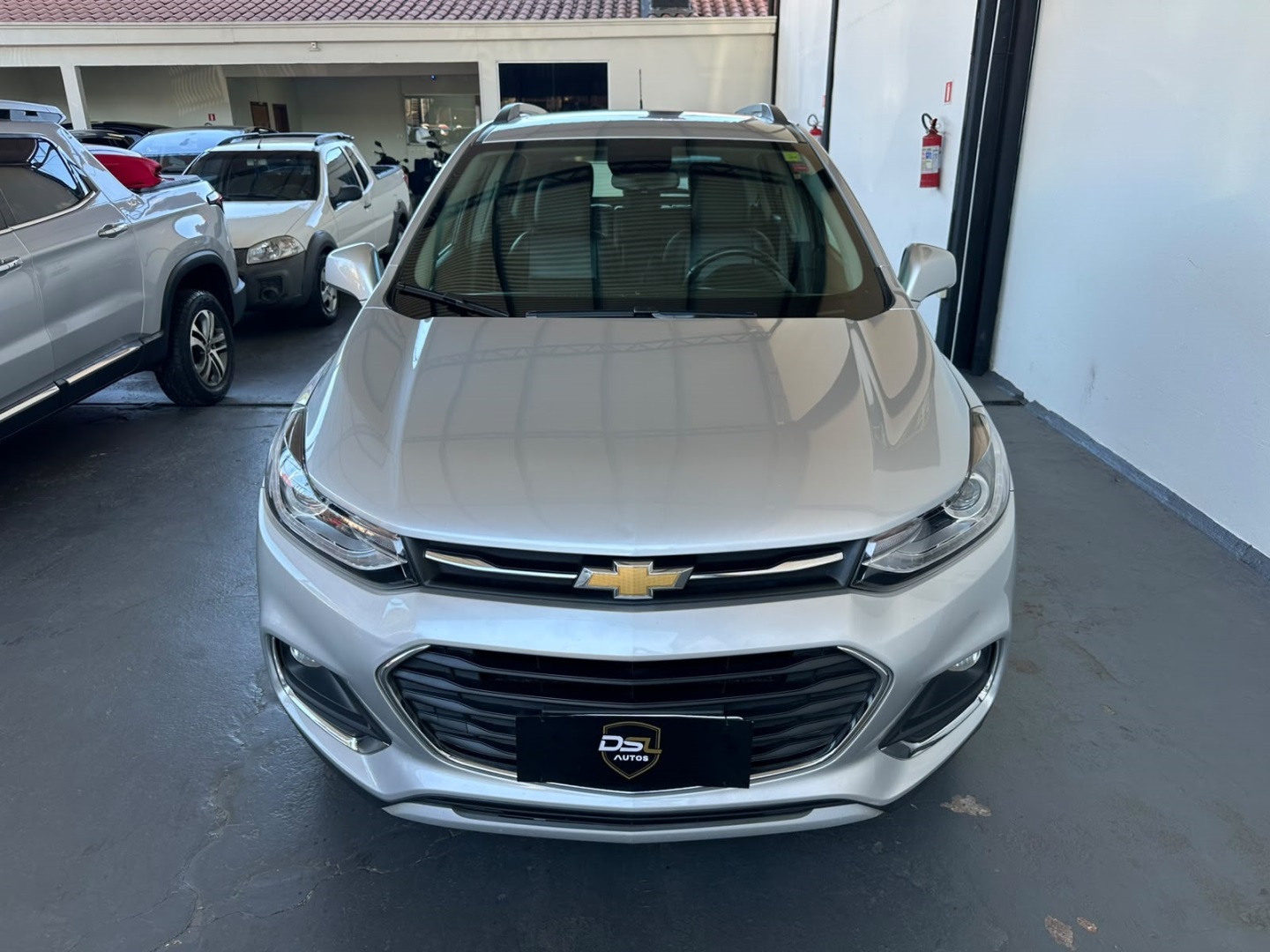 CHEVROLET TRACKER