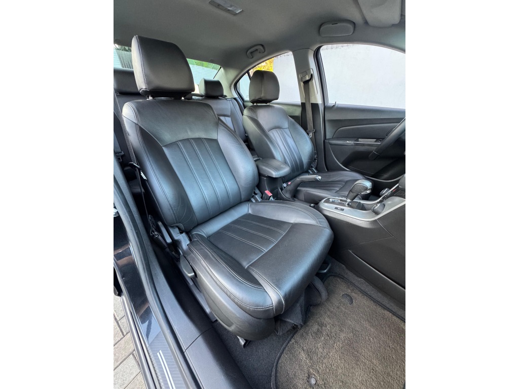 Chevrolet Cruze LT 1.8 16V Flexpower 4P Aut. - foto 8