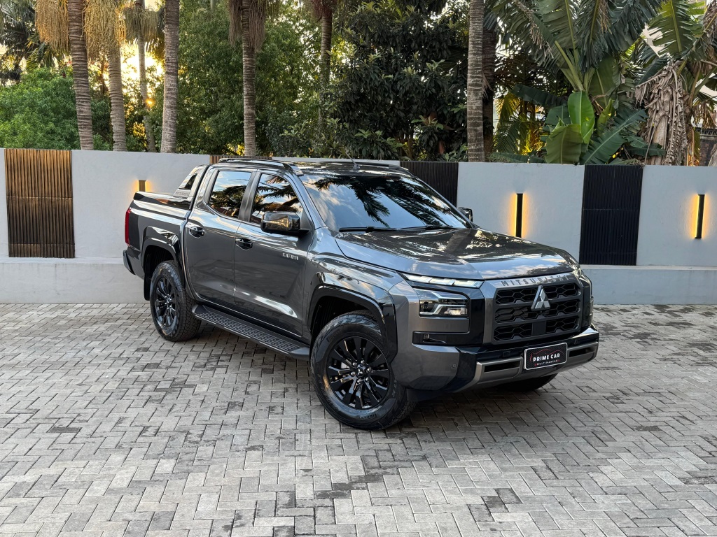 MITSUBISHI TRITON