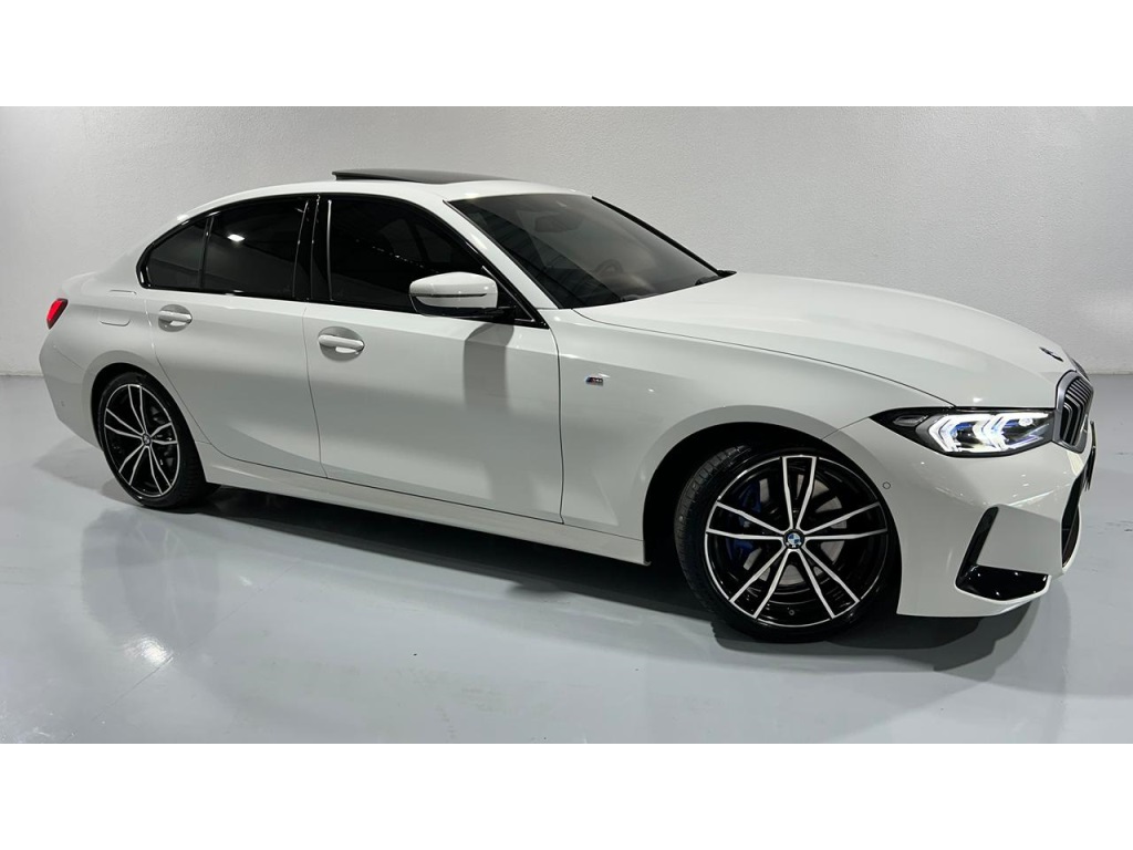 BMW 320i