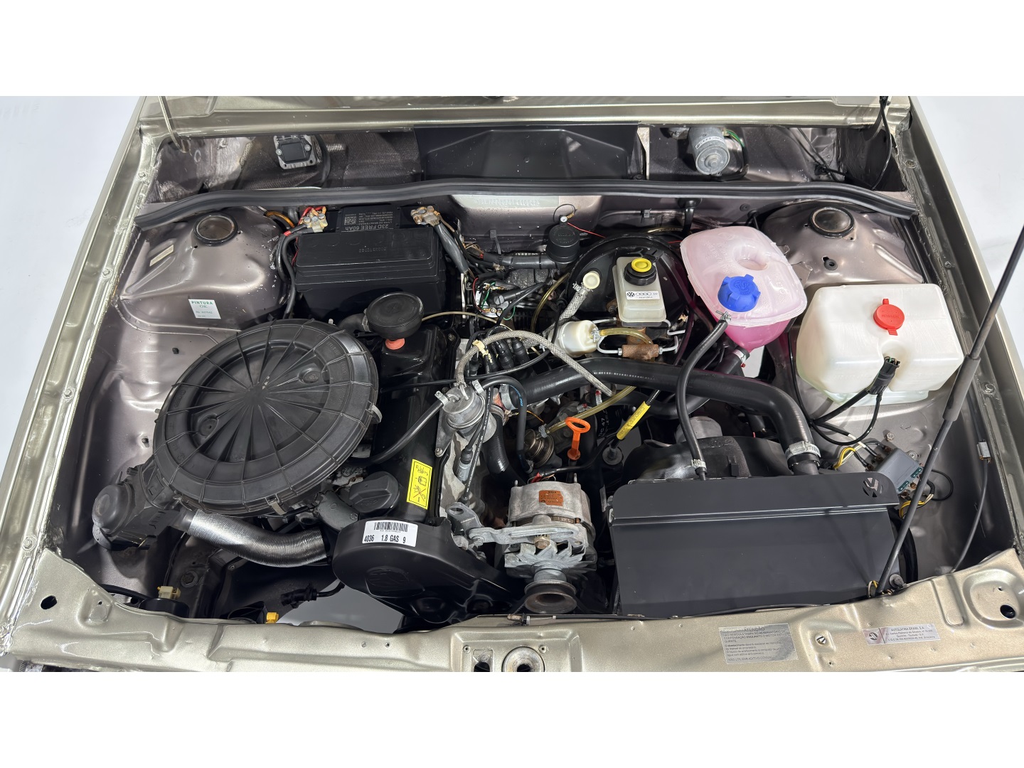 Volkswagen Saveiro 1.8 Cl Cs 8V Gasolina 2P Manual - foto 17