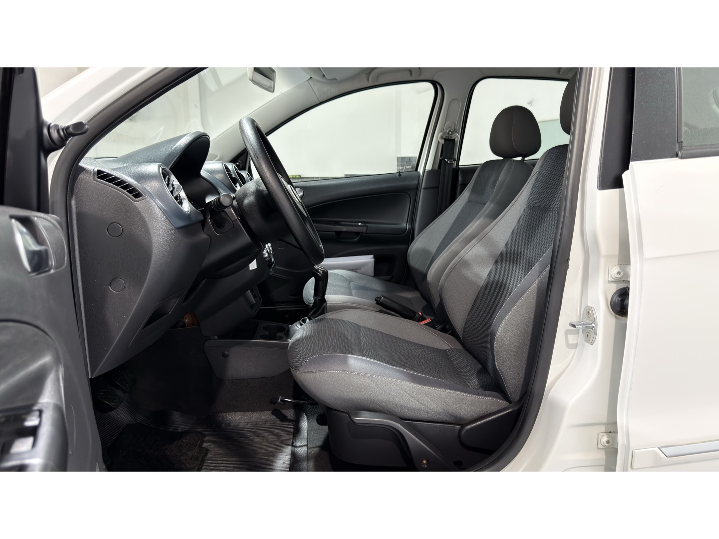 Volkswagen Gol 1.6 Mi Power 8V Flex 4P Manual G.v - foto 13
