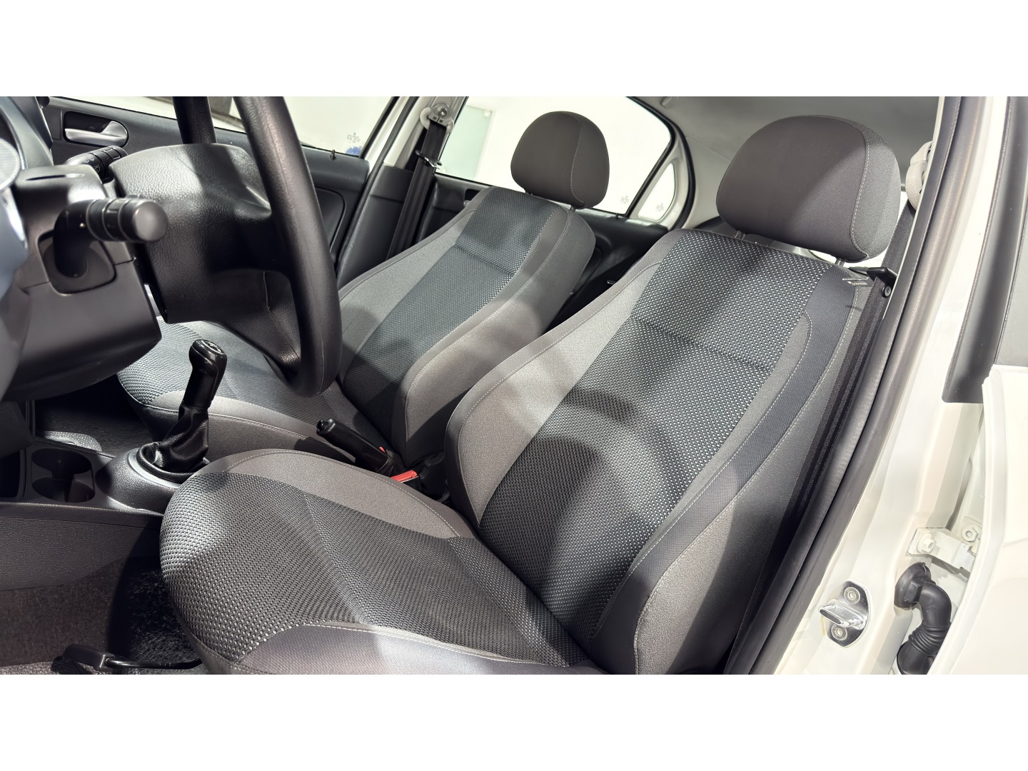 Volkswagen Gol 1.6 Mi Power 8V Flex 4P Manual G.v - foto 14