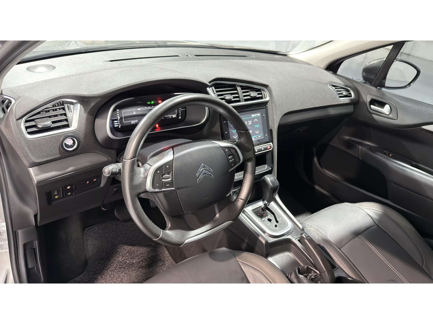 Citroën C4 Lounge Exclusive 1.6 Turbo Flex Aut. - foto 11