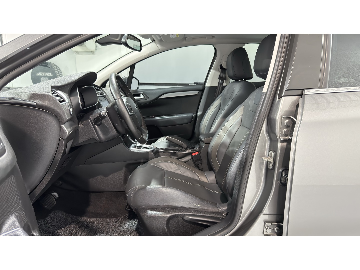 Citroën C4 Lounge Exclusive 1.6 Turbo Flex Aut. - foto 12