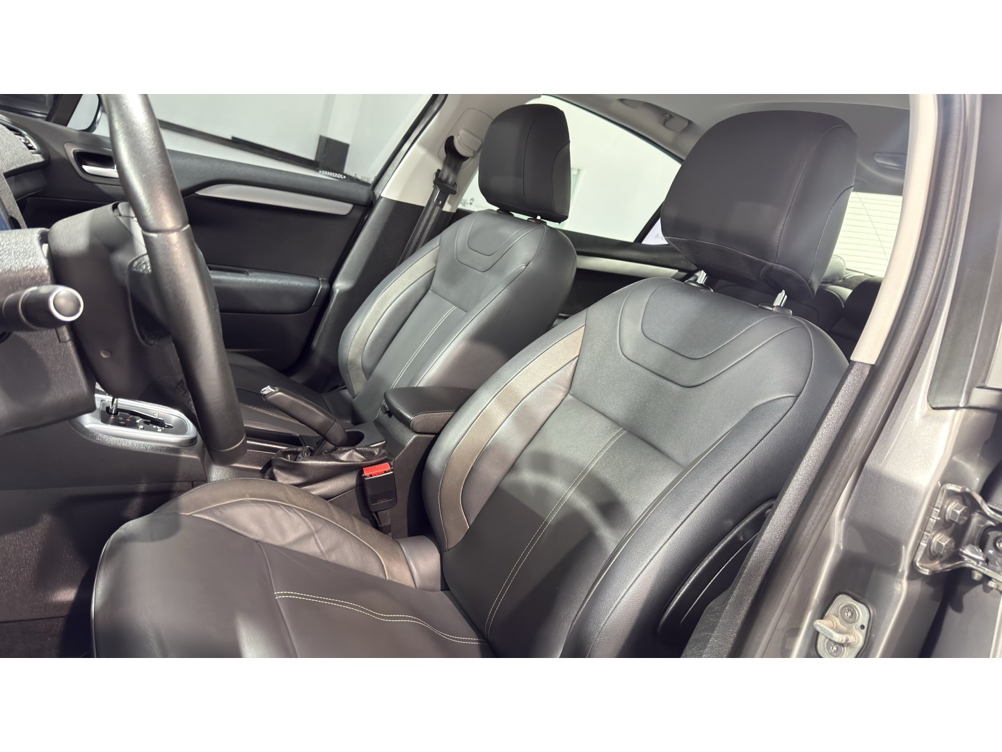 Citroën C4 Lounge Exclusive 1.6 Turbo Flex Aut. - foto 13