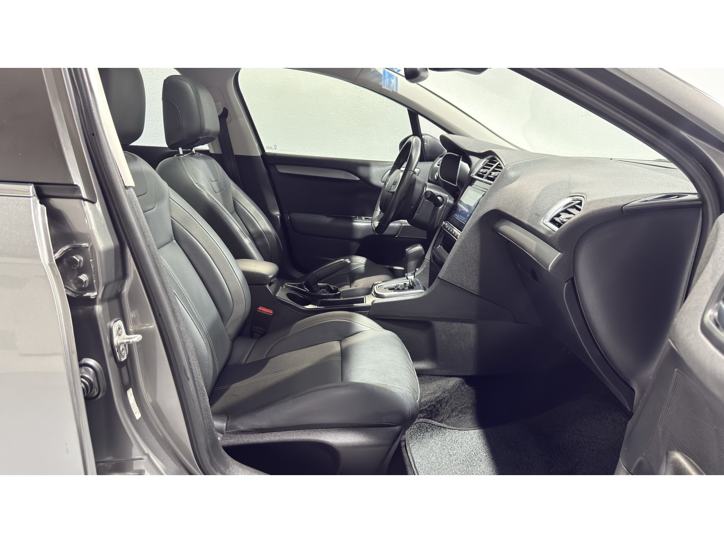 Citroën C4 Lounge Exclusive 1.6 Turbo Flex Aut. - foto 15