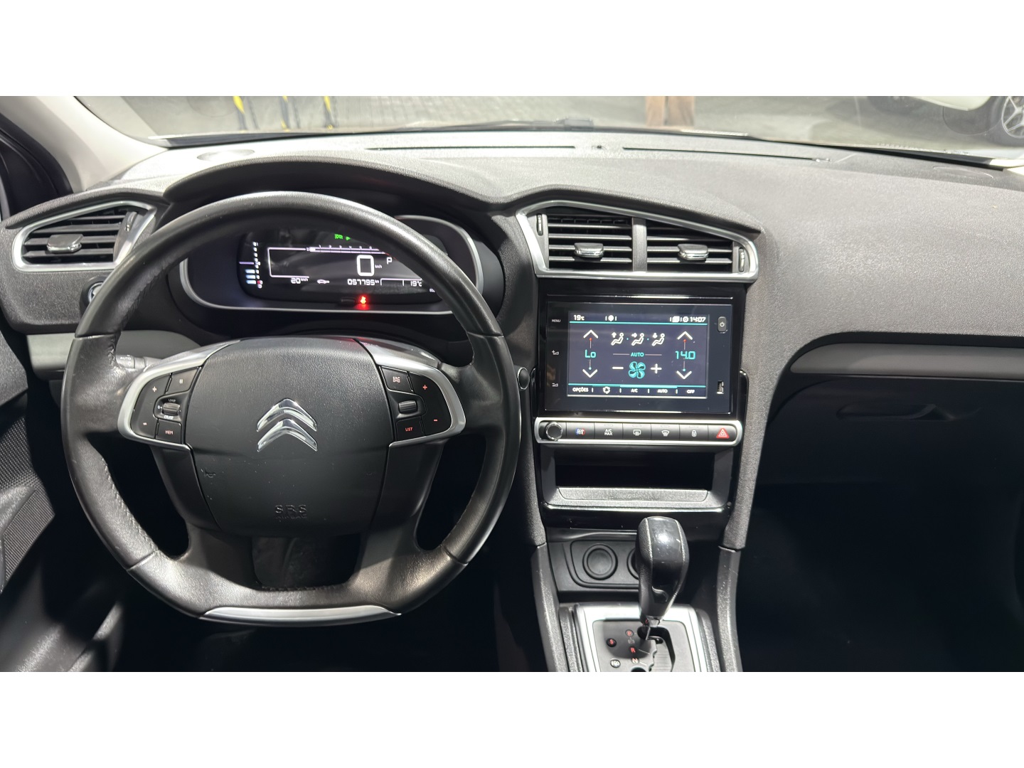 Citroën C4 Lounge Exclusive 1.6 Turbo Flex Aut. - foto 8