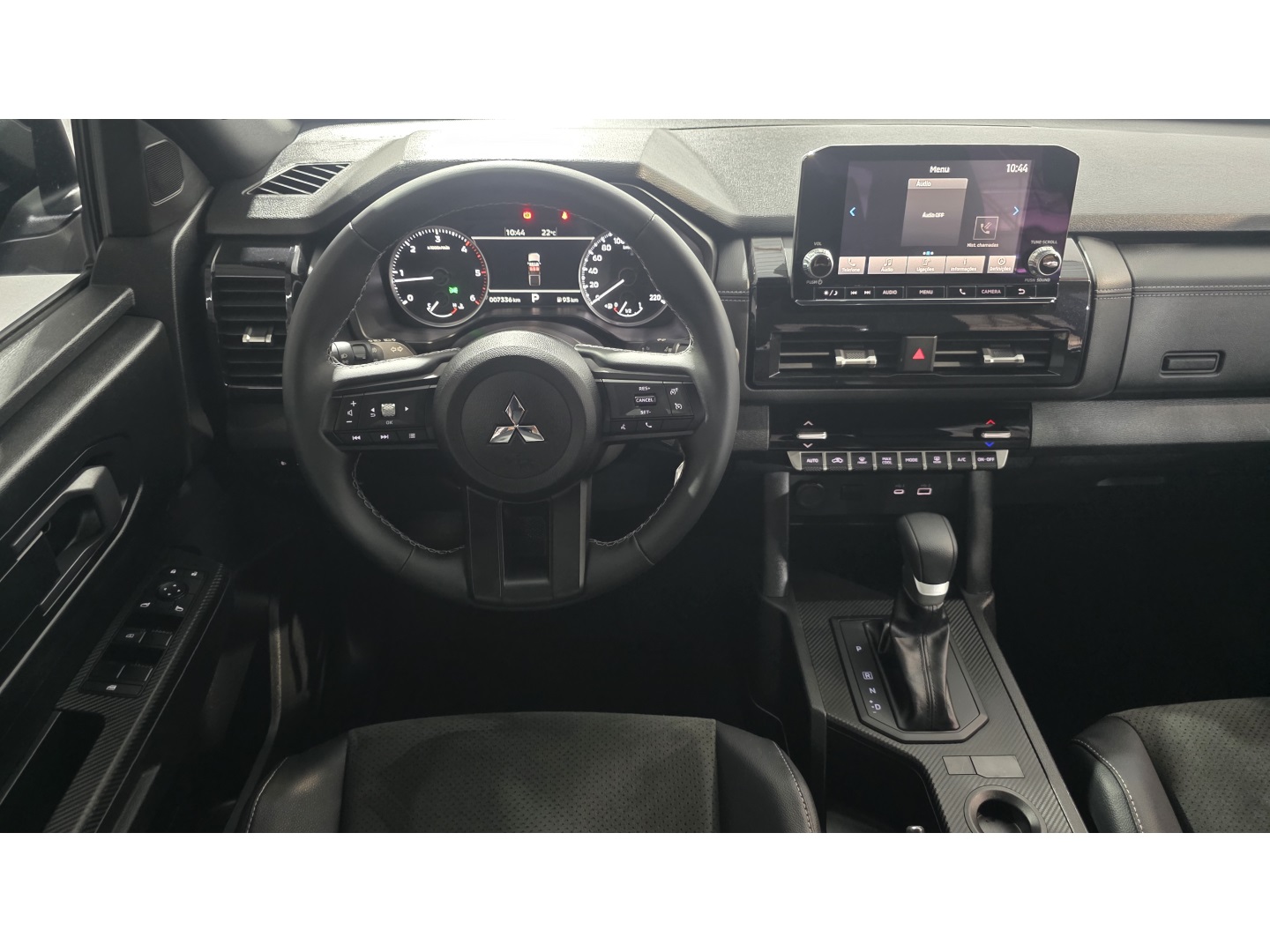 Mitsubishi TRITON 2.4 Biturbo Diesel Cd Tarmac 4X2 Automático - foto 19